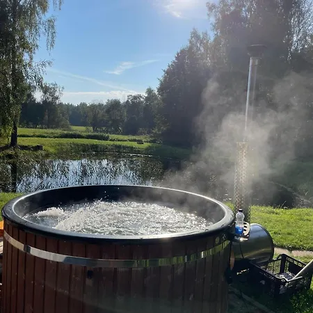 With A Sauna& Pond+a Hot Tub * Kenini